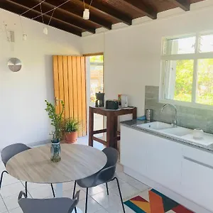 Appartement T2 Spacieux Et Moderne - Plages à Proximités, Sainte-Rose